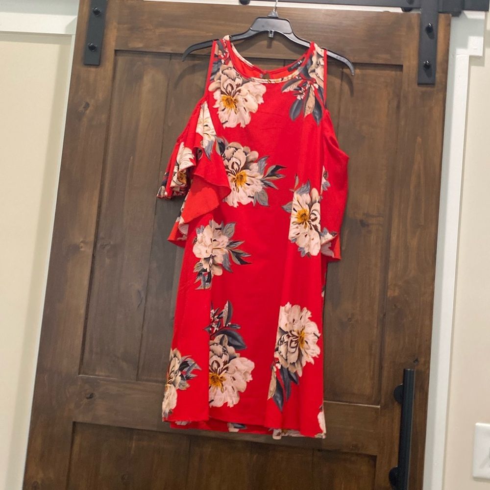 E238 Paper Moon Stitch Fix Cold Shoulder Ruffled Red Floral Mini Dress Size Xl